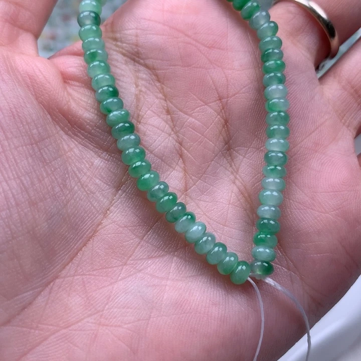 翡翠散珠Z***2鼓珠手串