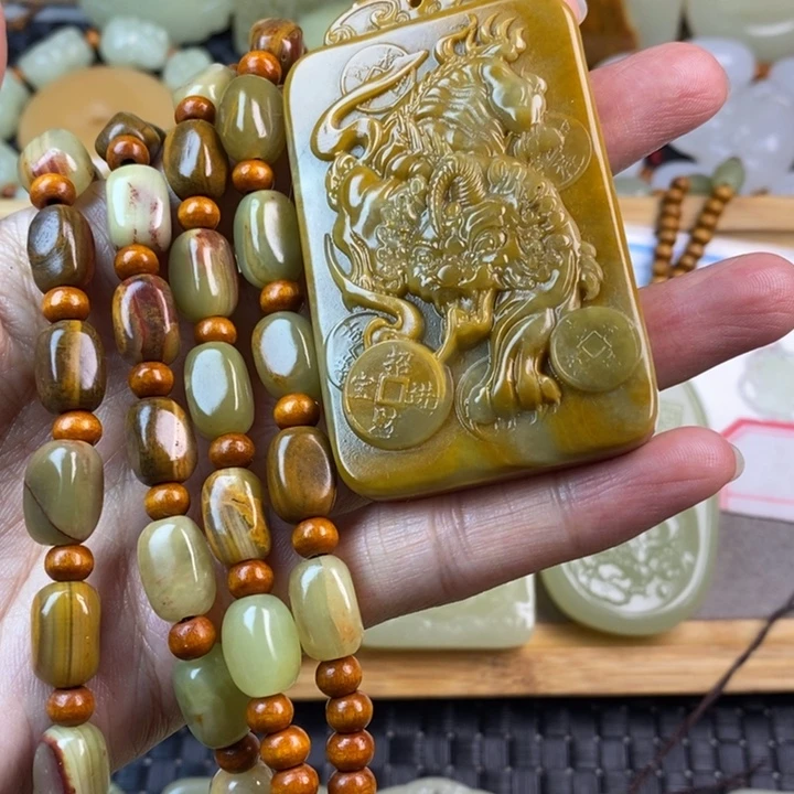 大***)昆仑山料方解玉貔貅