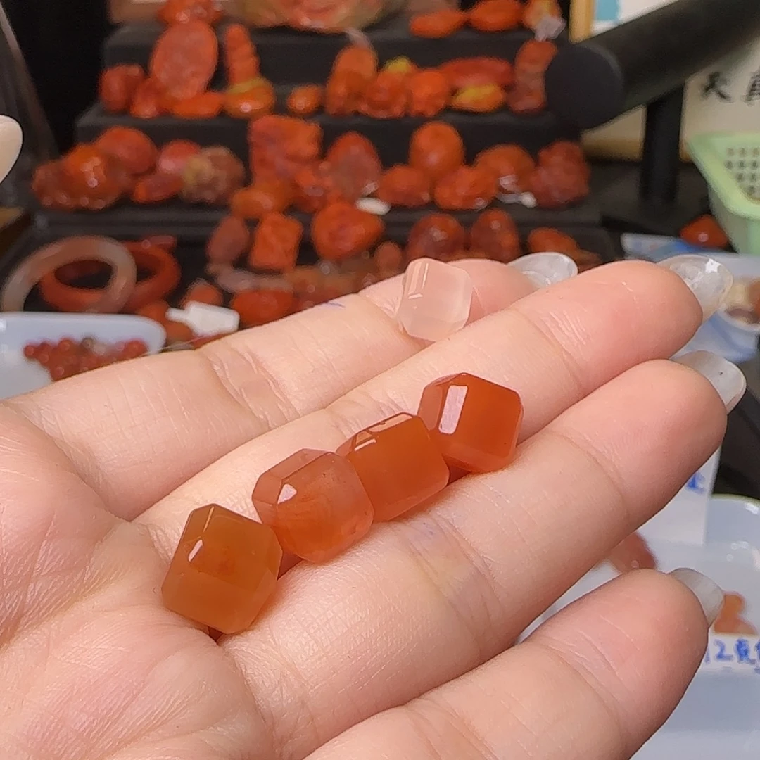 吊坠(不含链)未镶嵌南红玛瑙