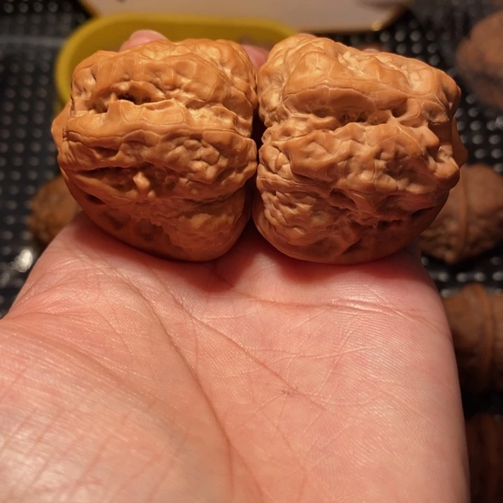用***4文玩核桃把件蛙王