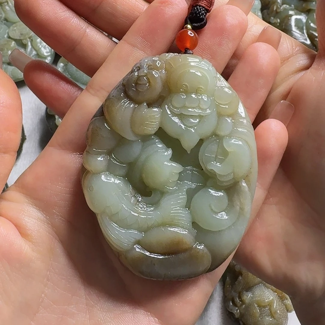 颈饰未镶嵌和田玉