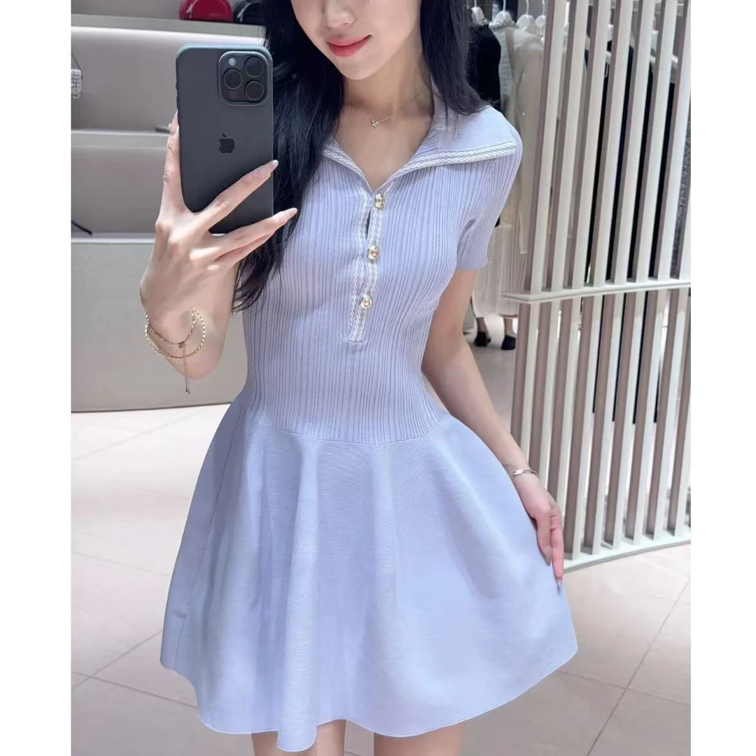 法式甜美千金风翻领镶钻镂空针织连衣裙MU3410