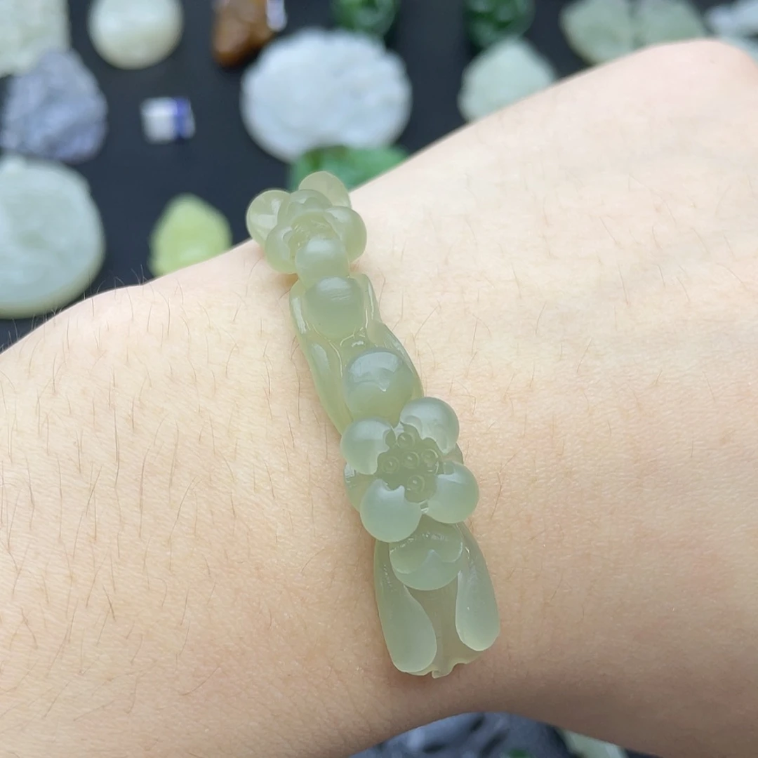 【闪购商品】和田玉未镶嵌颈饰微**嚣定制