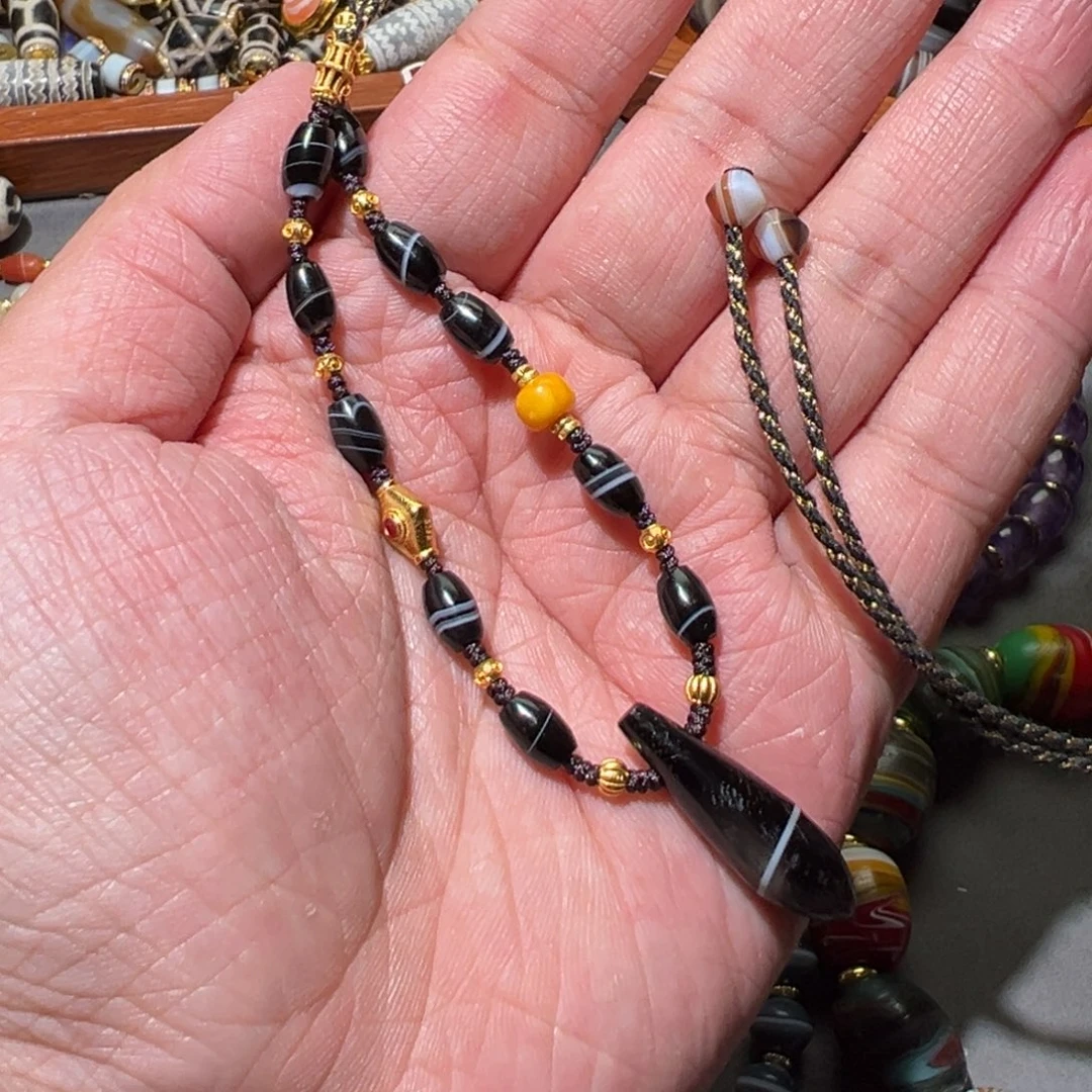 玛瑙/玉髓颈饰未镶嵌