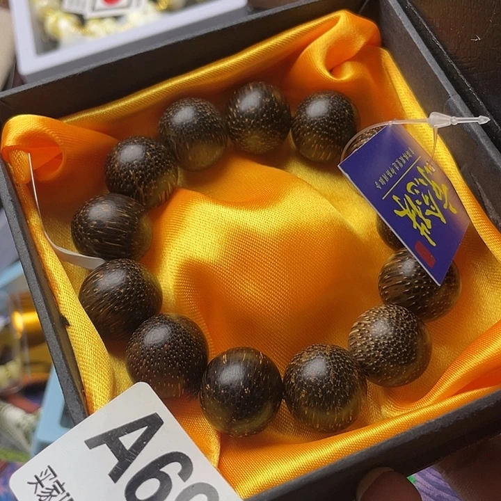 用***6手工艺品琉璃子莲脊骨汤喝了吗