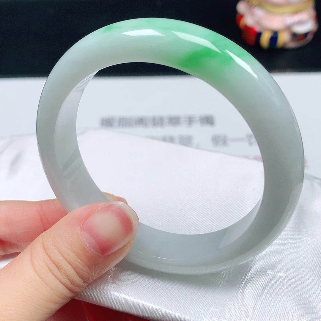 翡翠未镶嵌手镯1453