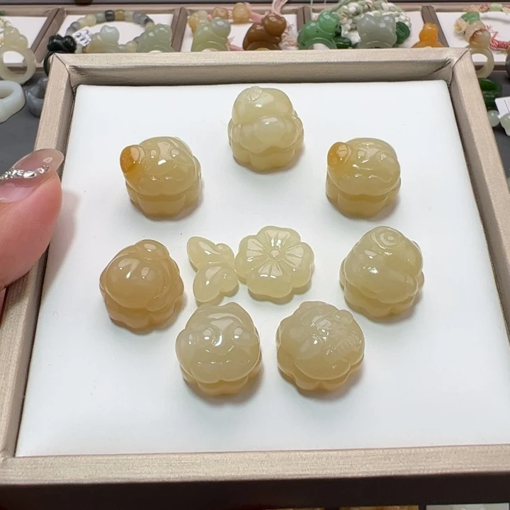 手绳未镶嵌和田玉（糖玉）