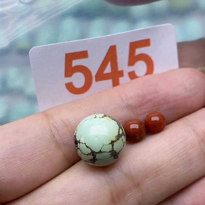 南红玛瑙未镶嵌珠宝奇石