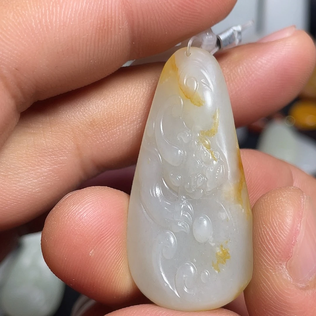 猫***上和田玉（糖玉）未镶嵌吊坠(不含链)吊坠