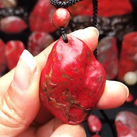 昌化鸡血石昌化鸡血石玉石挂件