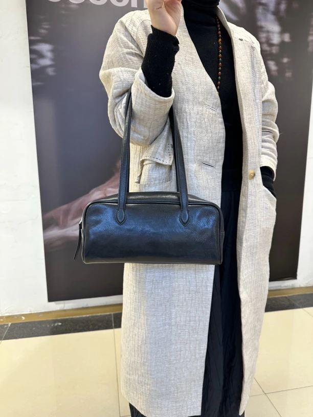 新款头层植鞣牛皮25春款小众法棍保龄球单肩包22351