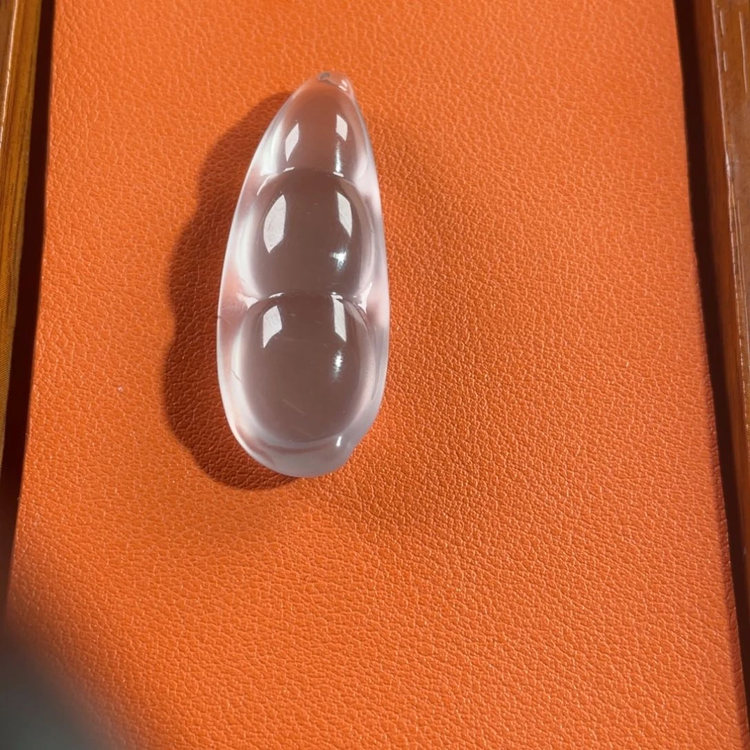 喜***因石英质玉未镶嵌福豆