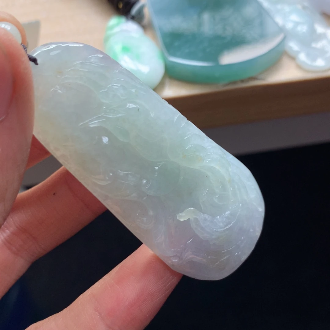 颈饰未镶嵌翡翠吊坠