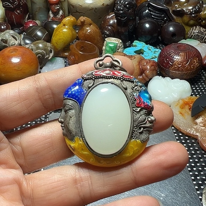 和田玉未镶嵌颈饰