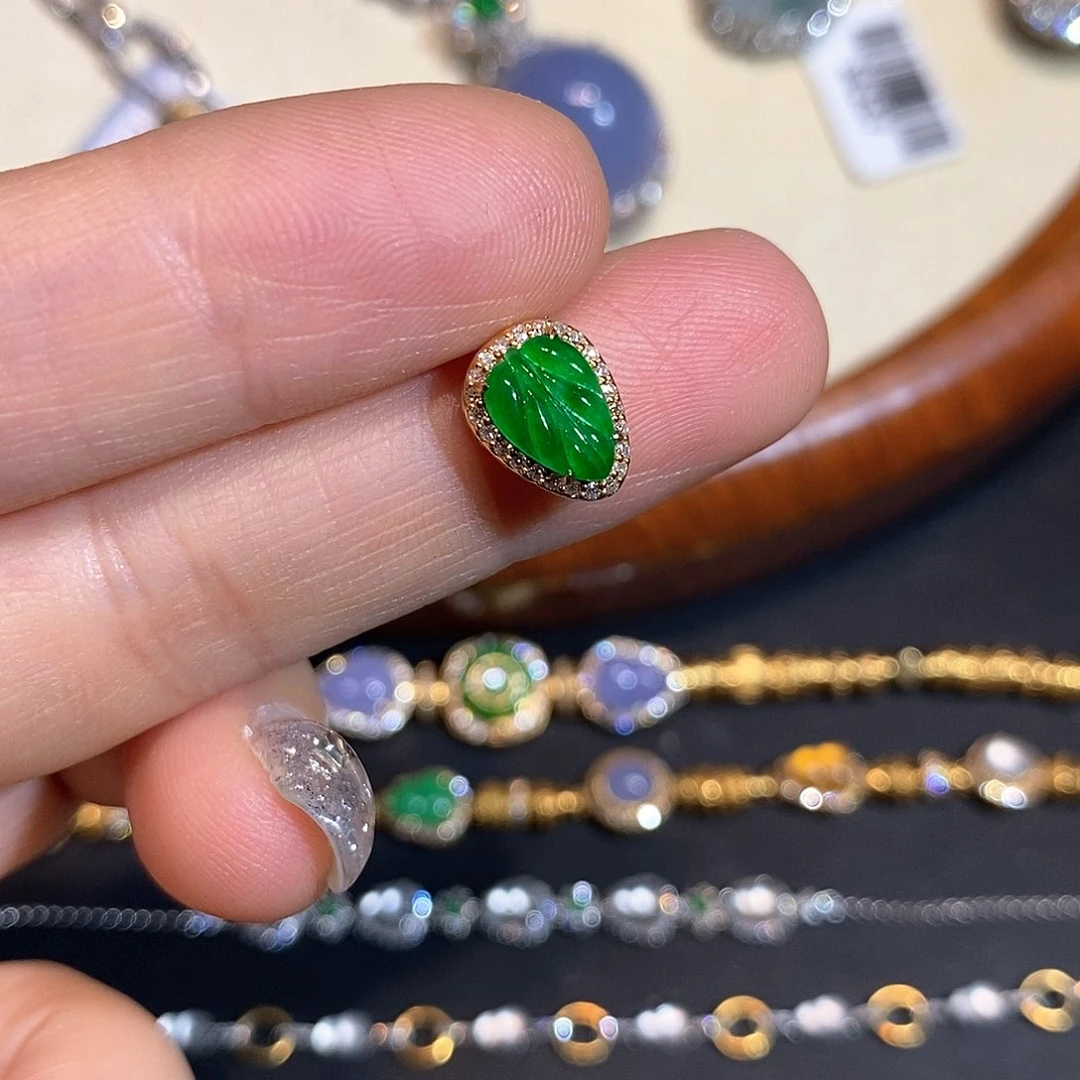 吊坠(不含链)18K金镶嵌翡翠