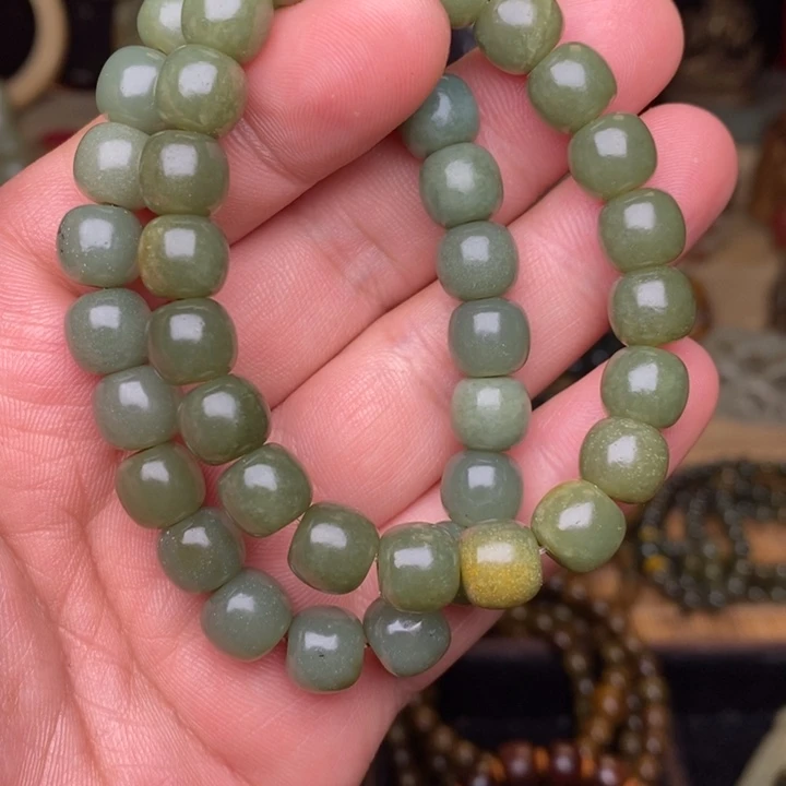 岫岩河磨玉（透闪石质玉）未镶嵌颈饰10×9