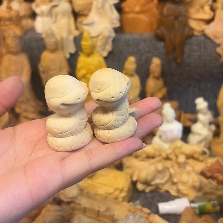 黄杨木黄杨木瑕蛇