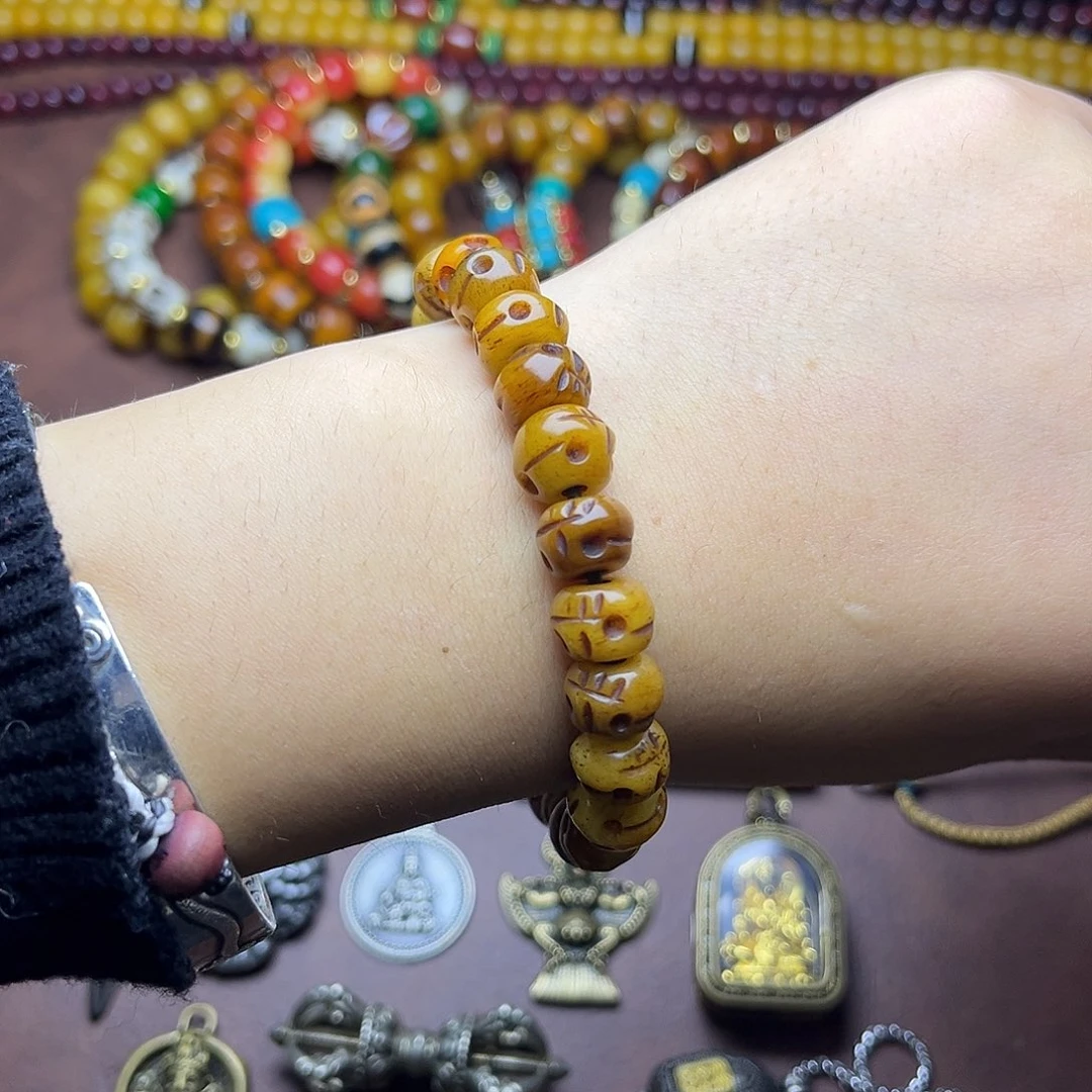 胶带阿呆手串牦牛骨材质