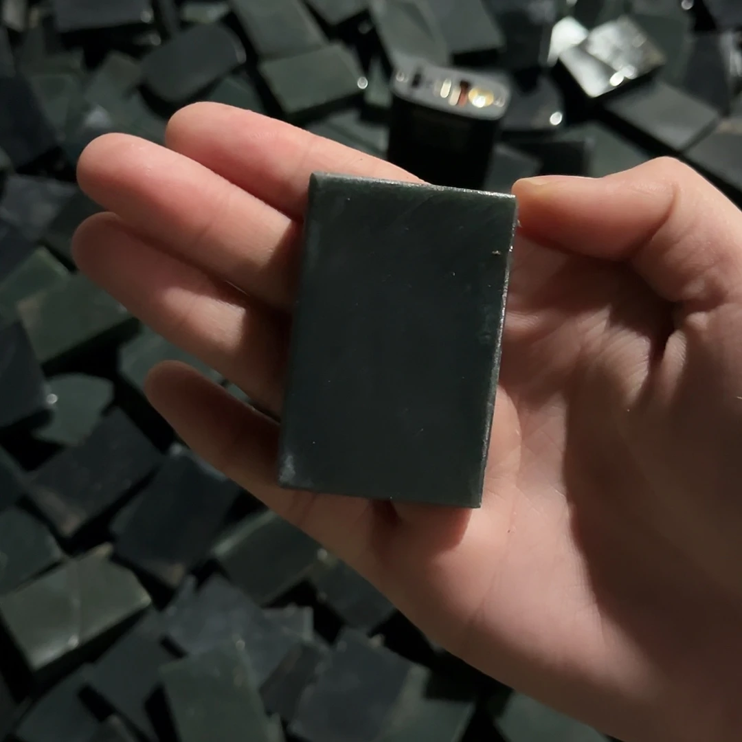 和田玉（青玉）颈饰未镶嵌351原石