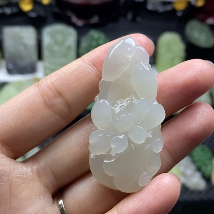 和田玉未镶嵌颈饰30