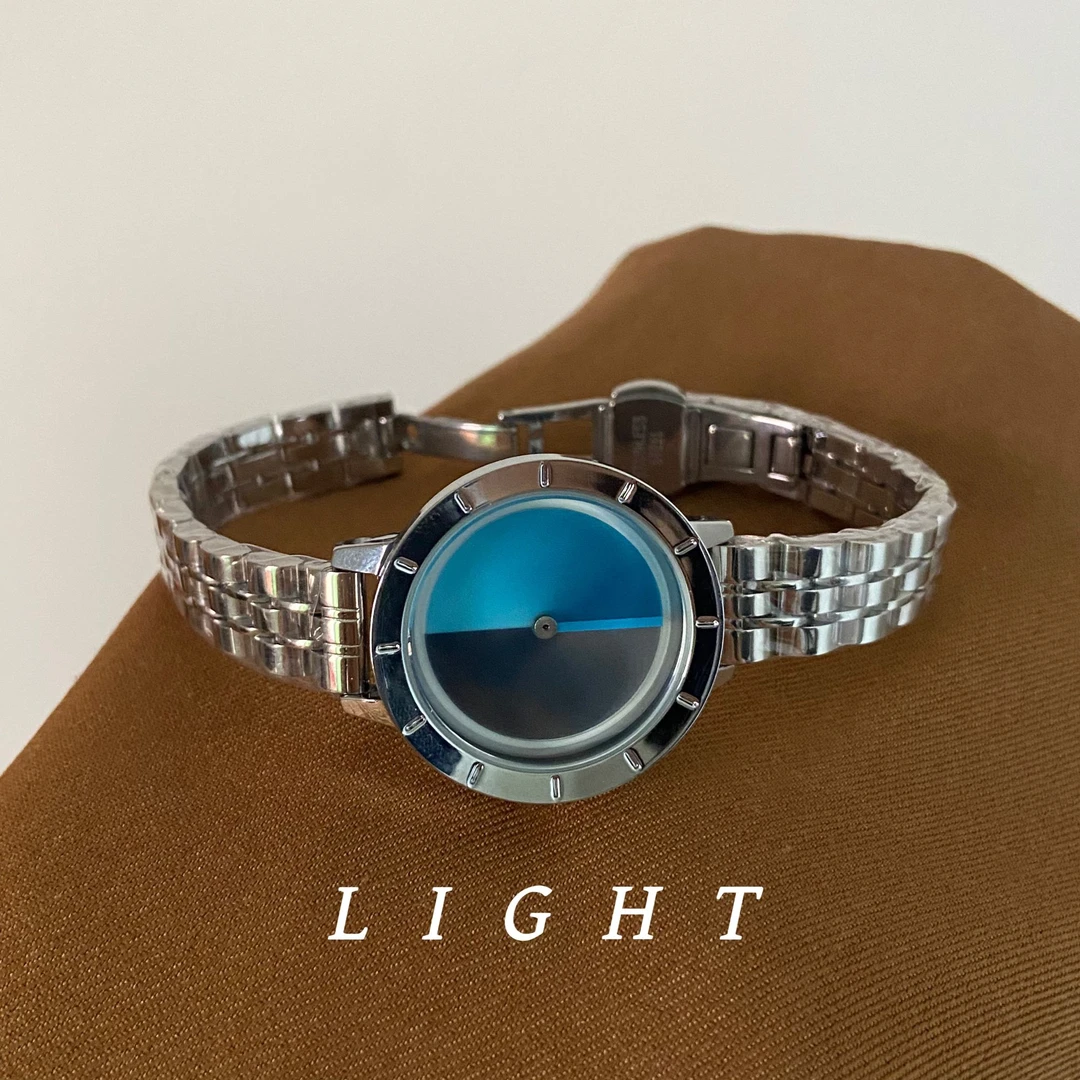 LIGHT 《蓝紫渐变》通勤日常大圆盘石英女表