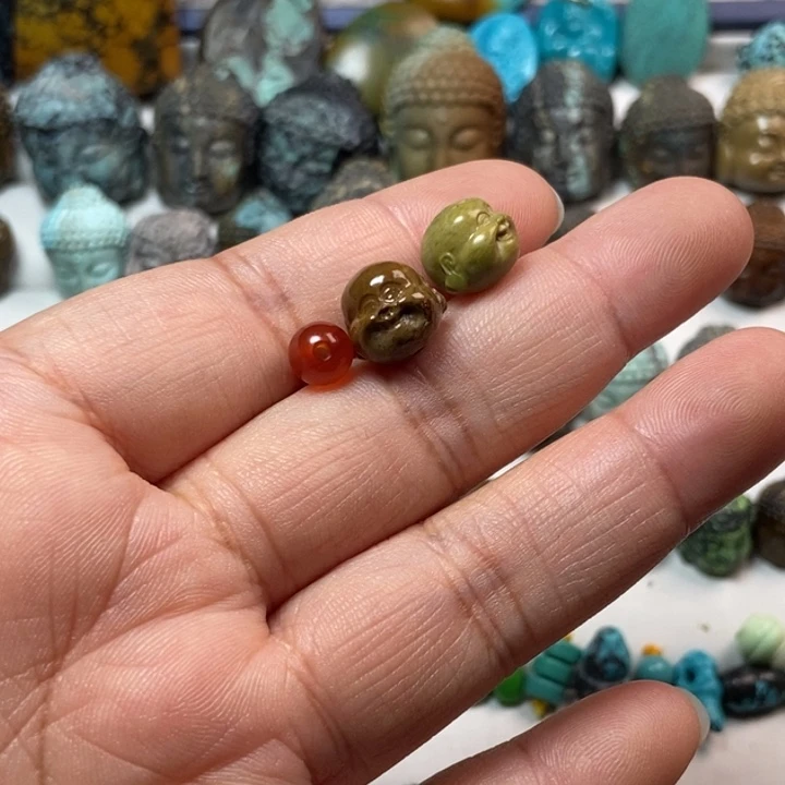 南红玛瑙未镶嵌颈饰