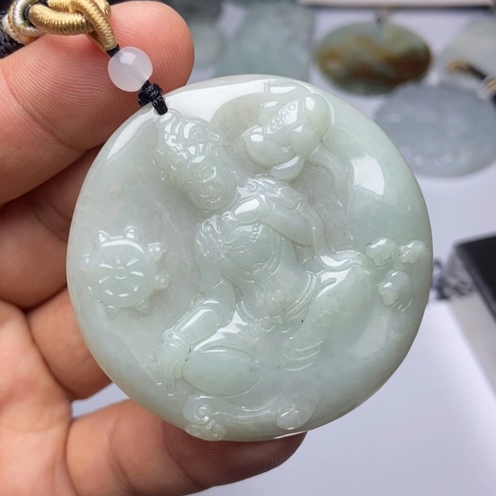 翡翠未镶嵌颈饰翡翠