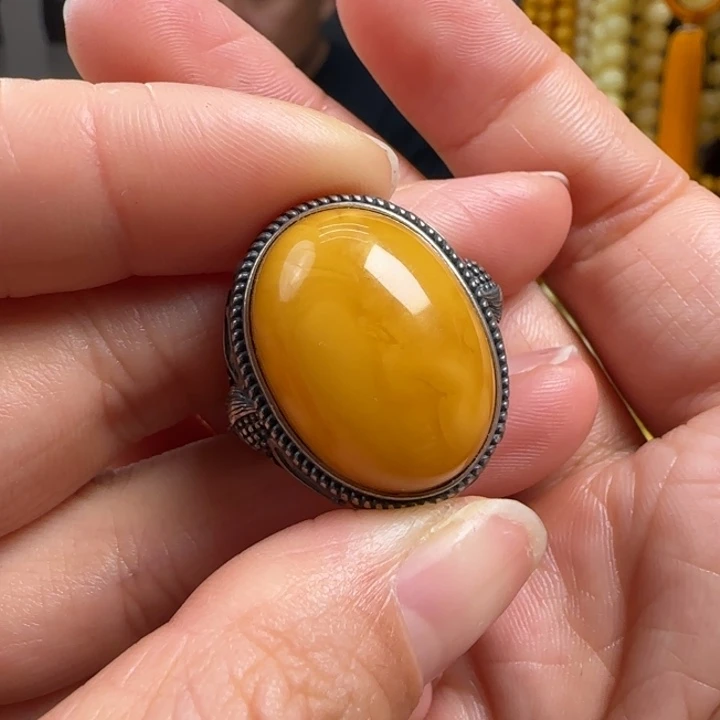 蜜蜡珠宝奇石未镶嵌