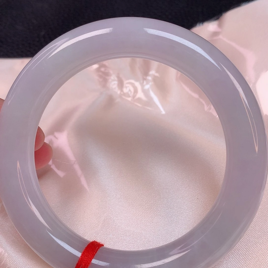 翡翠手镯（圆镯）未镶嵌58