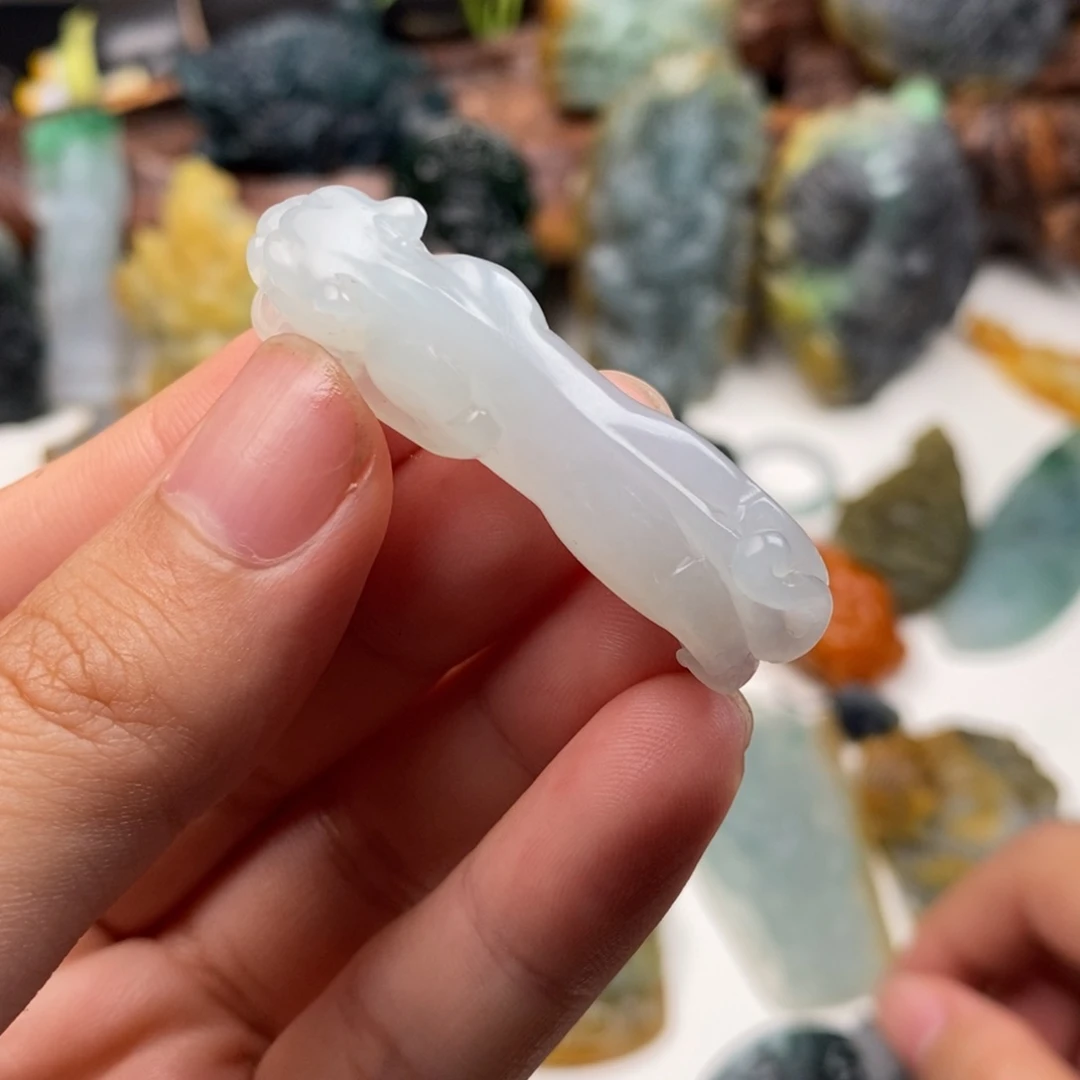 定制翡翠未镶嵌翡翠