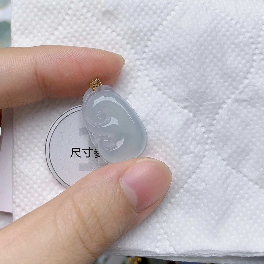 翡翠18K金镶嵌颈饰天然A货翡翠