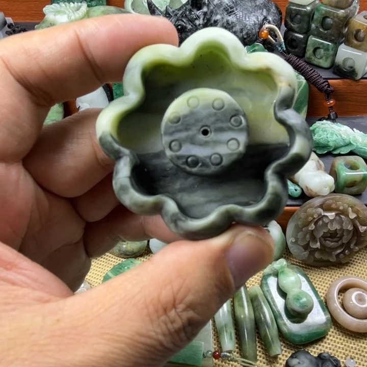 独山玉未镶嵌珠宝半成品