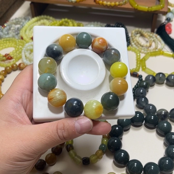 蛇纹石玉未镶嵌手链