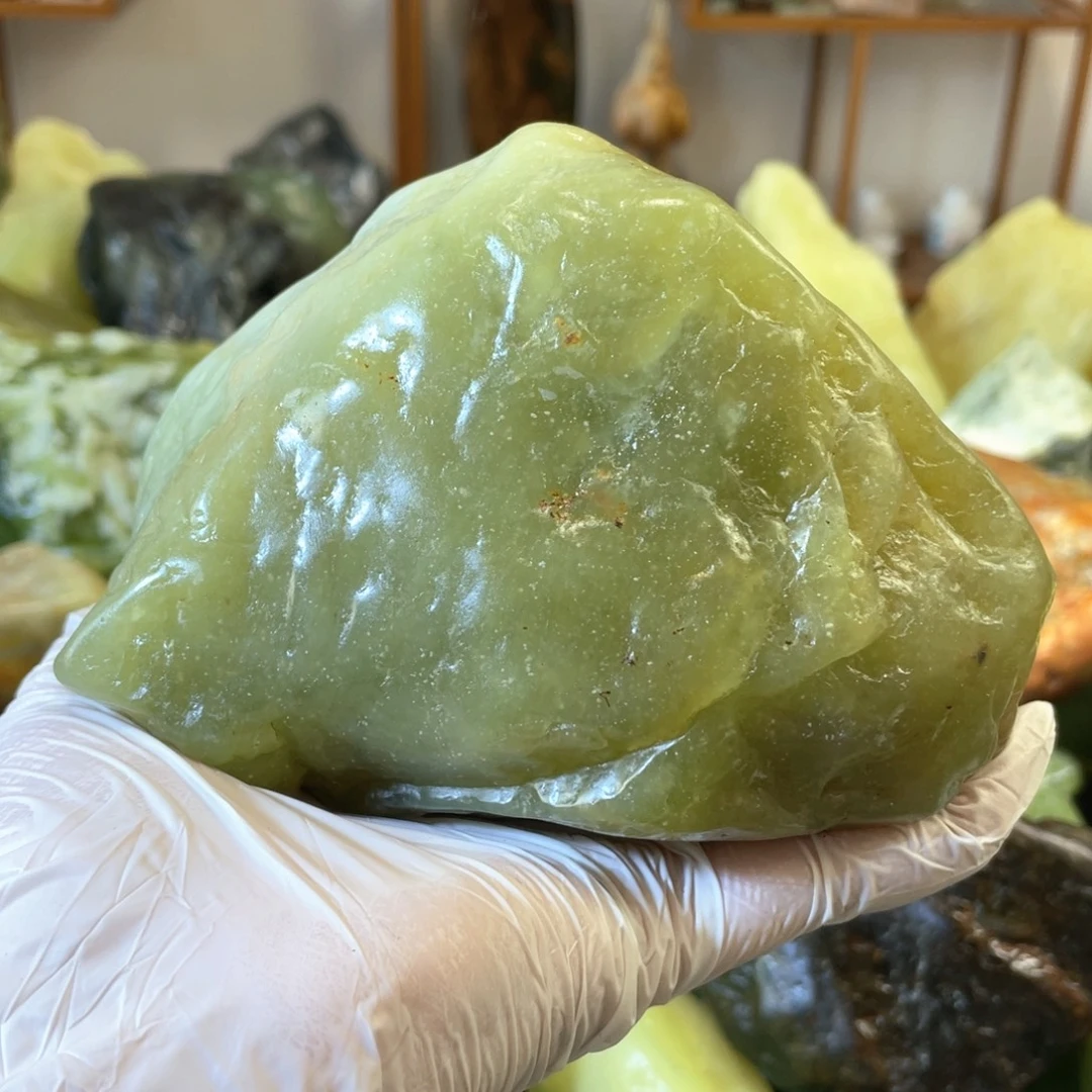 蛇纹石玉未镶嵌中国四大名玉简易