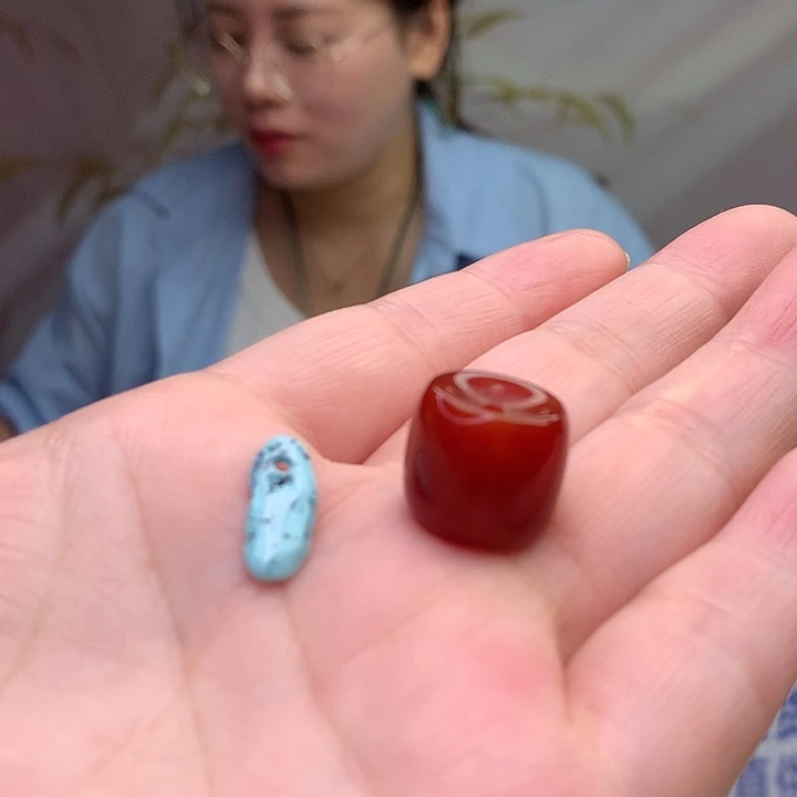国***玉未镶嵌原矿玛瑙/玉髓