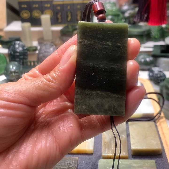 和田玉未镶嵌珠宝半成品