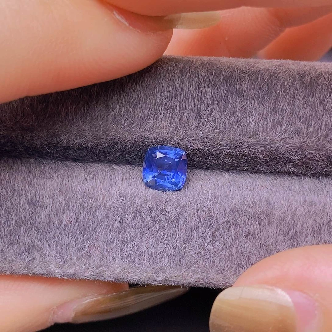 裸石蓝宝石CGRL矢车菊VB枕方1.45ct/0010