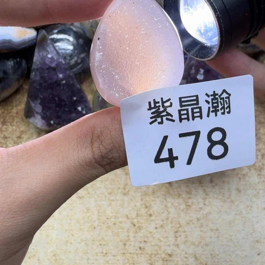 未镶嵌水晶大型摆件（非配饰）