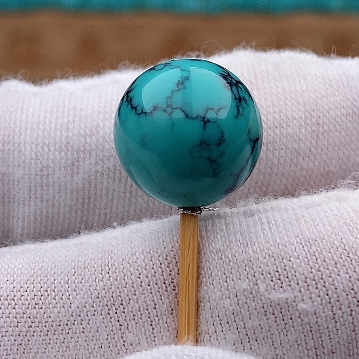 绿松石未镶嵌珠宝奇石14