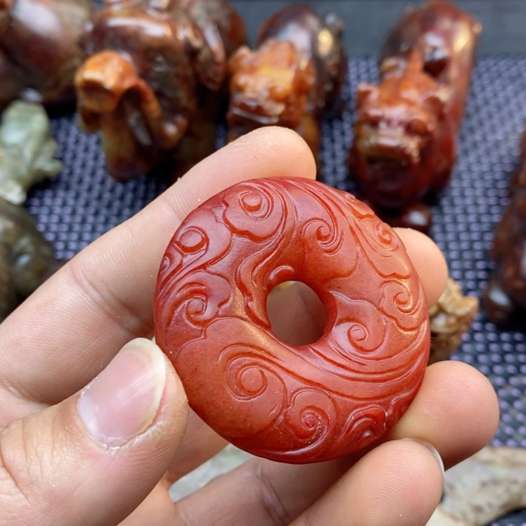 蛇纹石玉颈饰未镶嵌