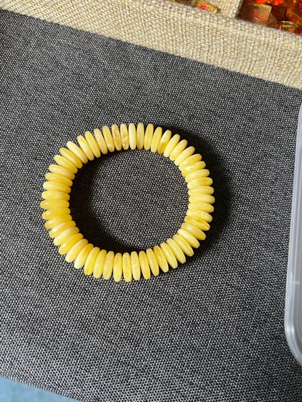 琥珀蜜蜡隔片手串