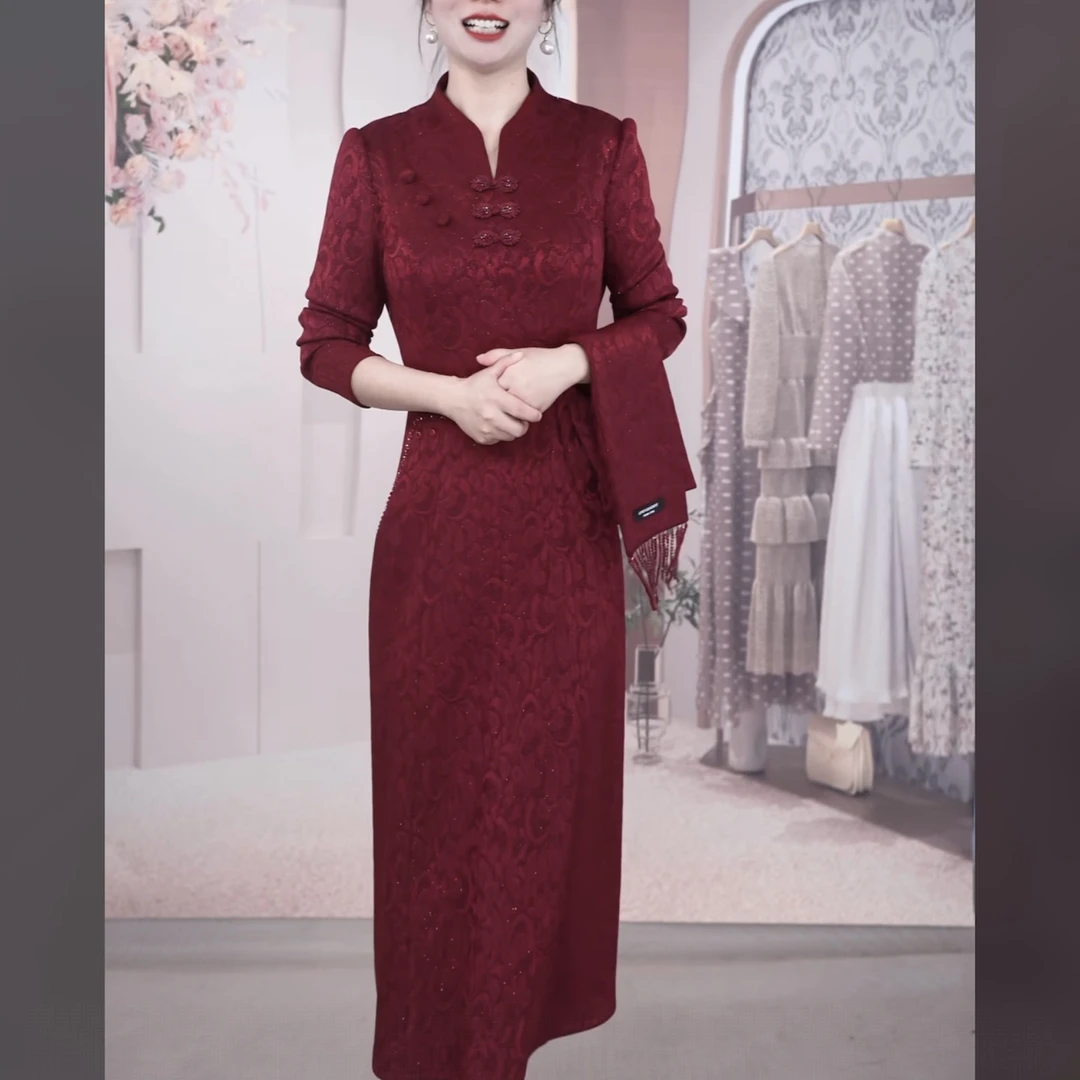 【连衣裙】2025冬季新款加绒加厚新中式气质优雅婚宴精致红裙连衣裙