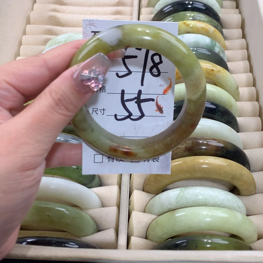 【闪购商品】未镶嵌蛇纹石玉手镯