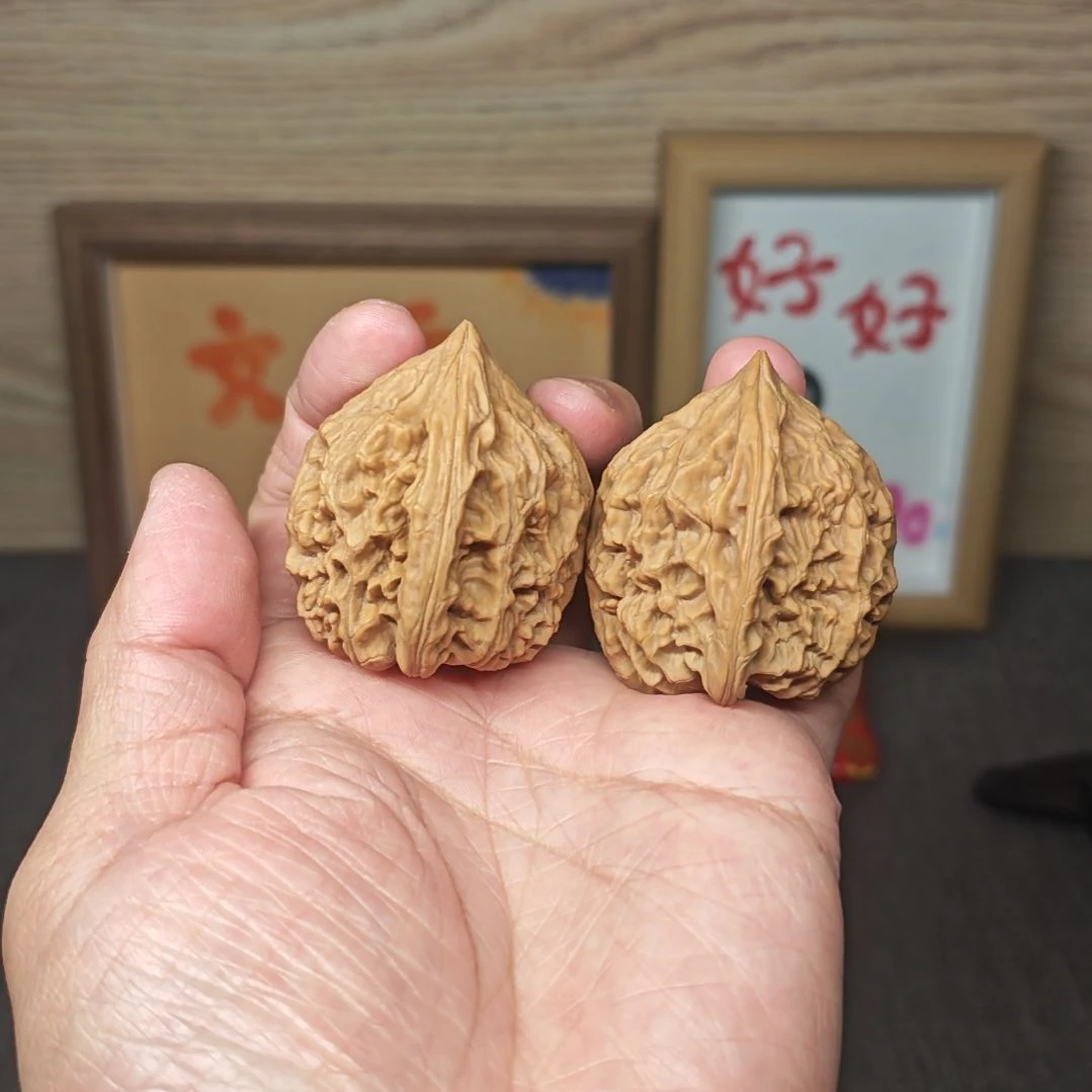 把件文玩核桃42单磕尖鸡心