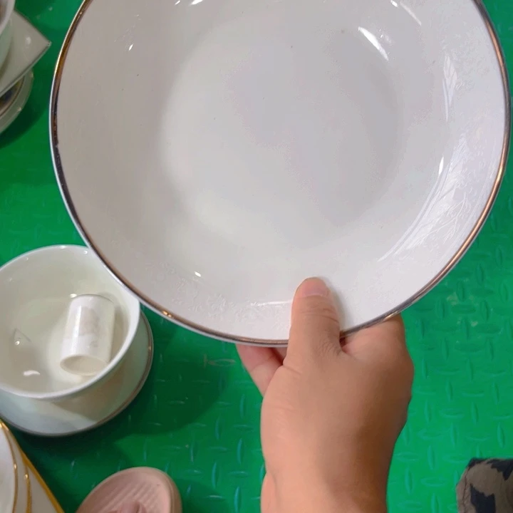 瓷片八寸深盘微瑕四个