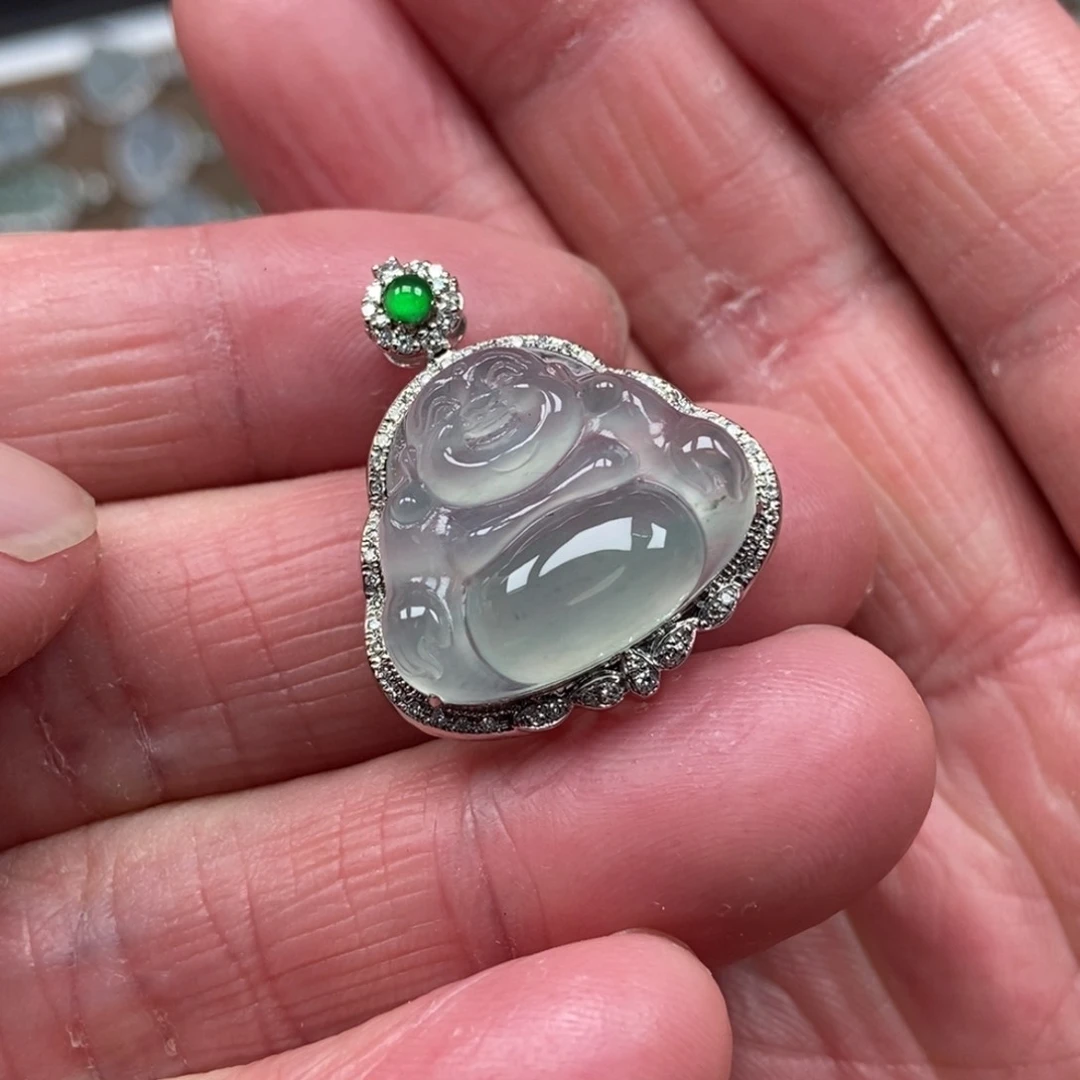 翡翠颈饰18K金镶嵌佛公