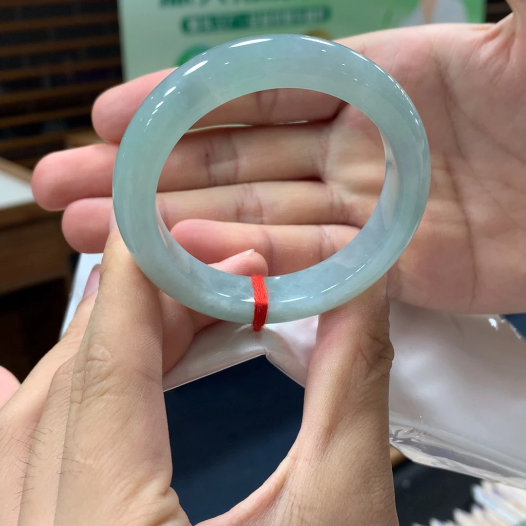 翡翠未镶嵌手镯翡翠