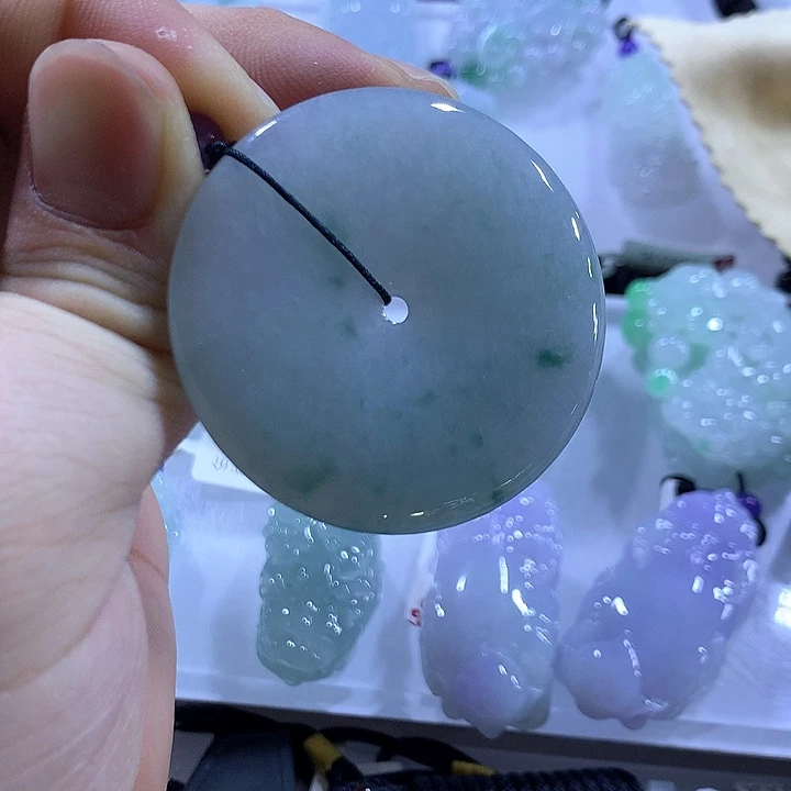 翡翠未镶嵌颈饰天然翡翠A货吊坠