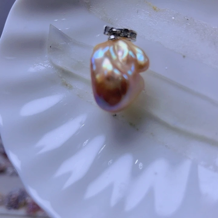 淡水珍珠手绳合金背后有暇