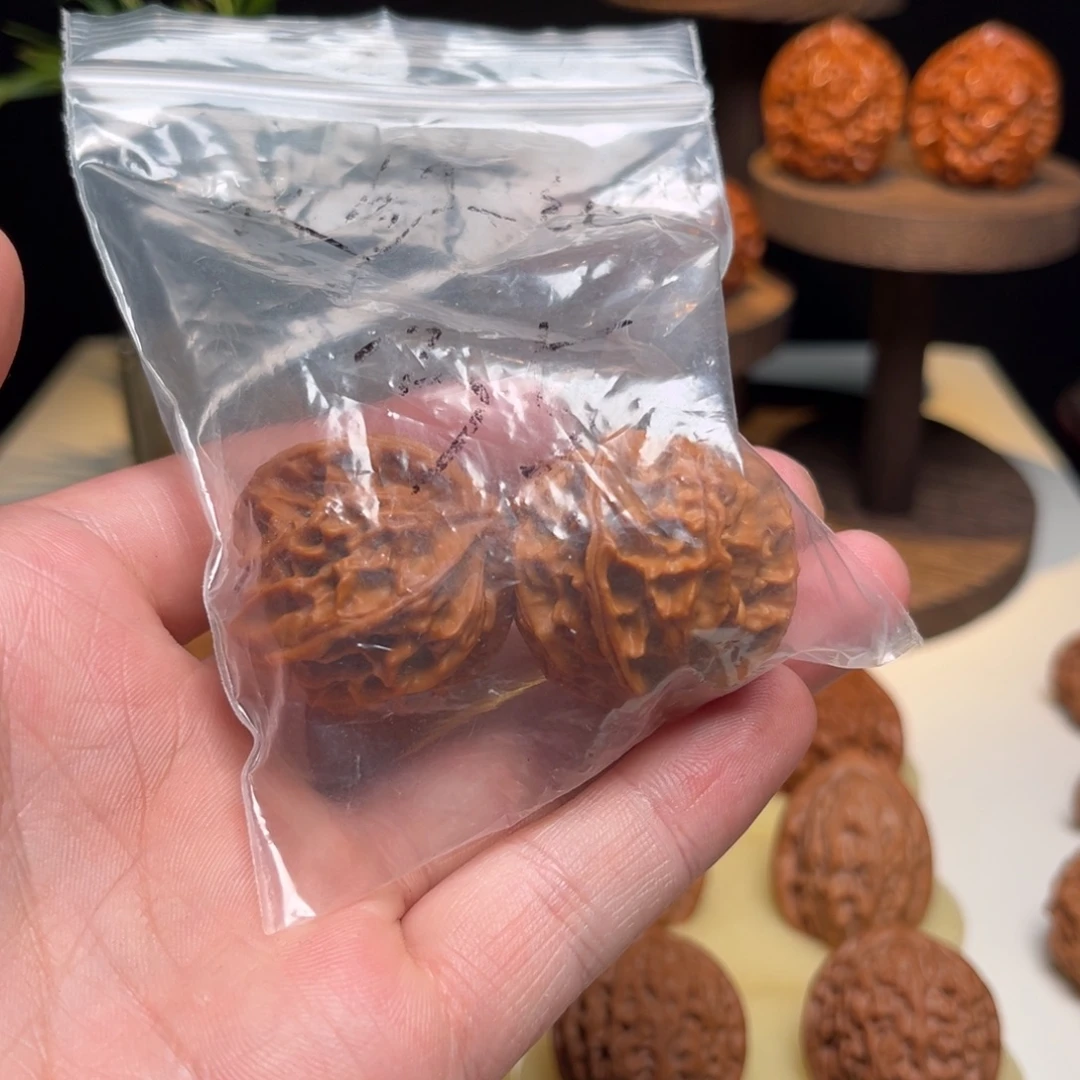 翔***吊坠文玩核桃35四棱